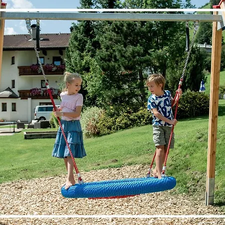 Tyrol Mountain Aparts - Urlaubsresort Hafele Πανσιόν 4*