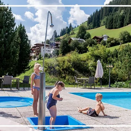 Tyrol Mountain Aparts - Urlaubsresort Hafele Πανσιόν Sankt Jakob in Defereggen